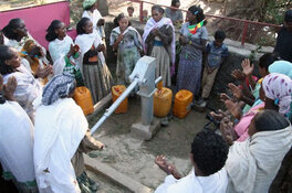 Opere realizzate. Installazione del primo pozzo in Etiopia.